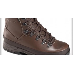 GunMart magazine gets up Close With The Brown LOWA Mountain GORE-TEX® Boots